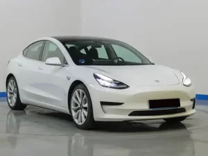 120 Taksitle Araba Tesla Model 3 2020 96.000 KM