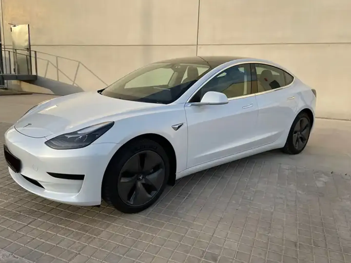 60 Ay Vadeli Senetli Araba Tesla